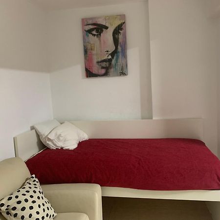 Charming T1 Apartment In Seixal Aldeia de Paio Pires Bagian luar foto